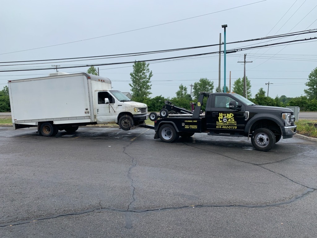 Truck8PullingBoxTruck